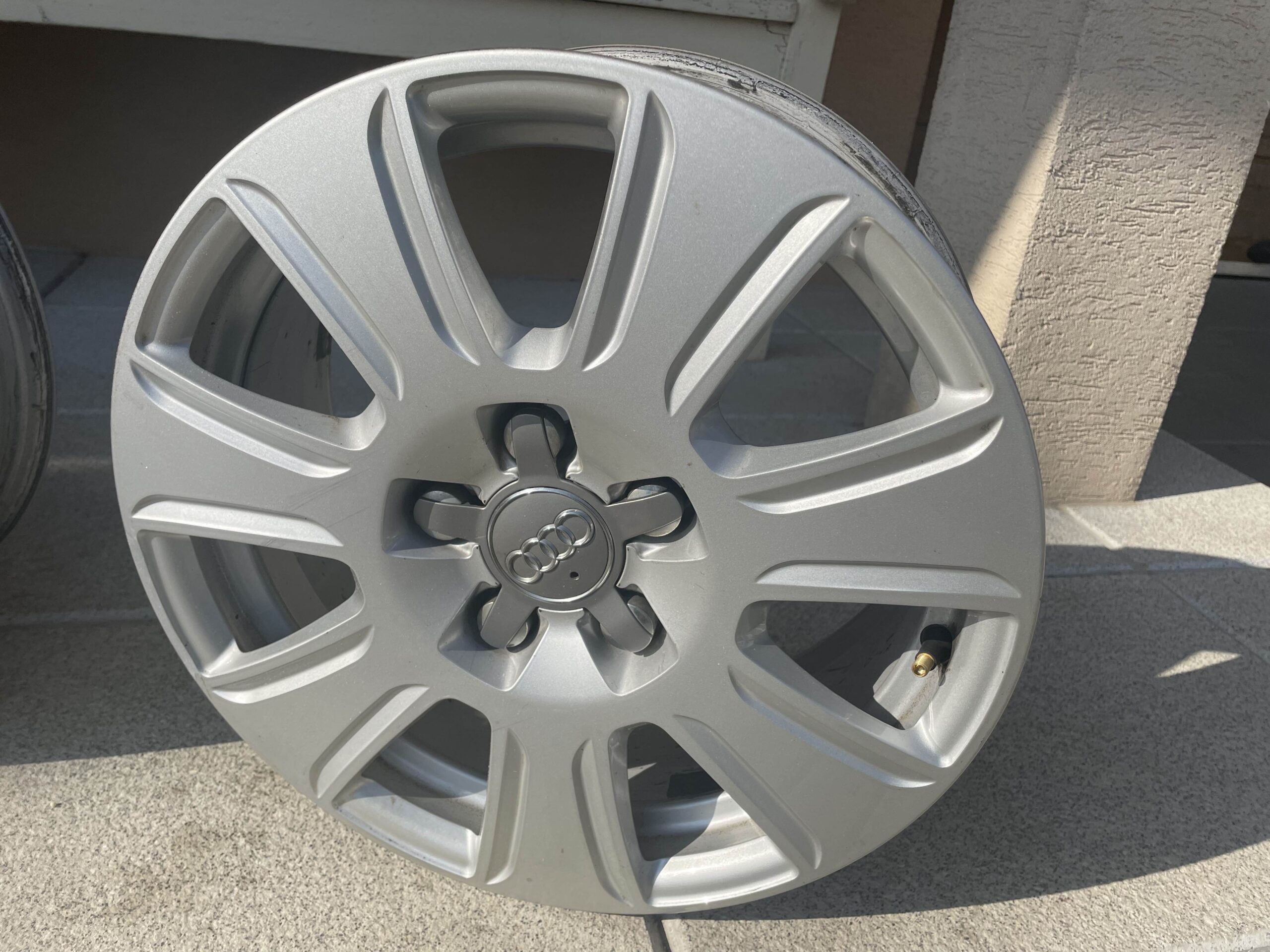 Orig.audi Alu Disky zimné  5×112 6,5jxR16 ET33 Audi  VW