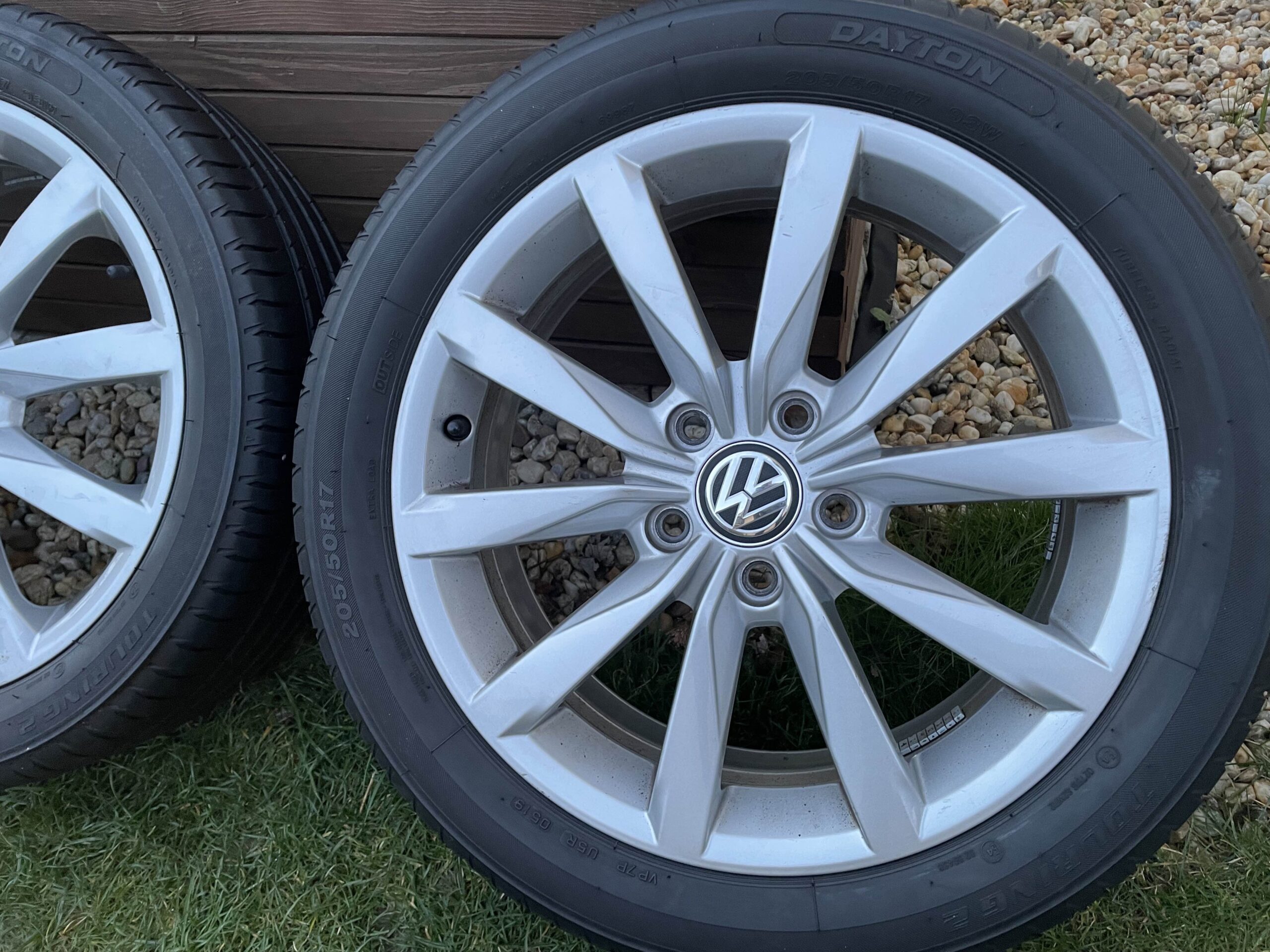 DIJON orig Alu disky VW 5×112 6jx r17 ET 48 205 50 17 Letné