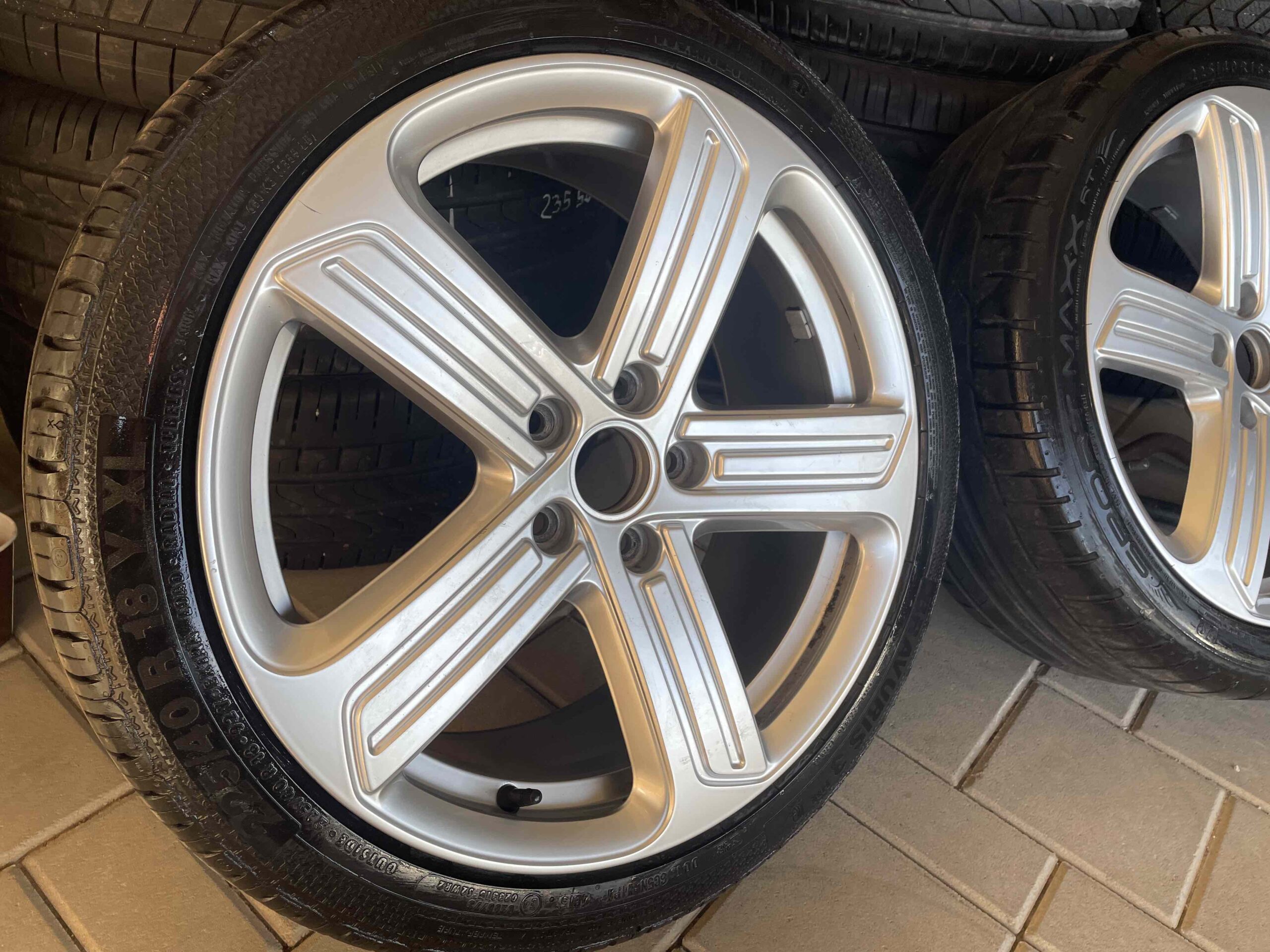 CADIZ  org. VW Passat 5×112  7,5×18 ET 49  VW Seat Skoda