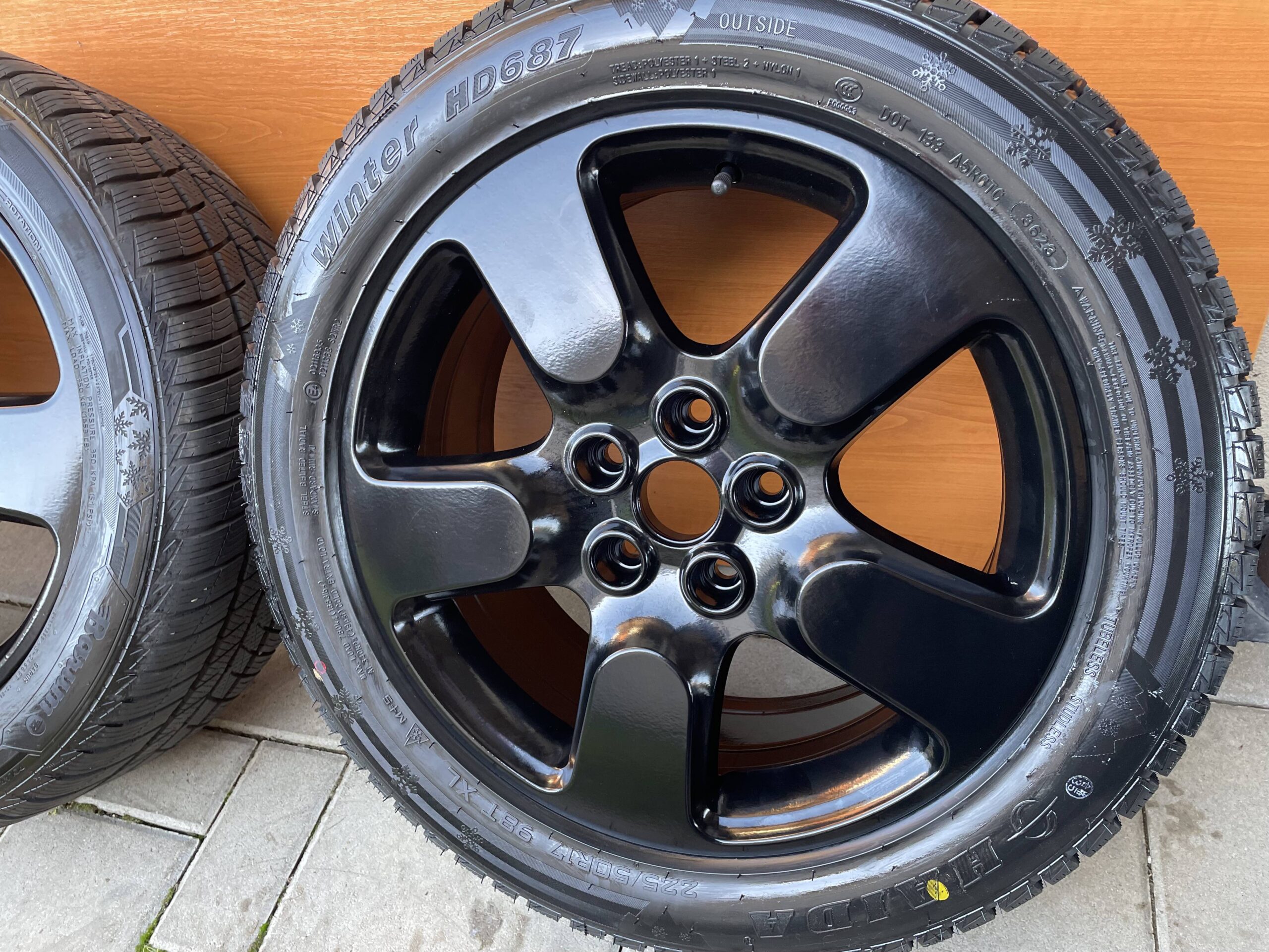 orig.skoda alu disky 5×112 7jx17  ET50 225 50 R17 Zimné